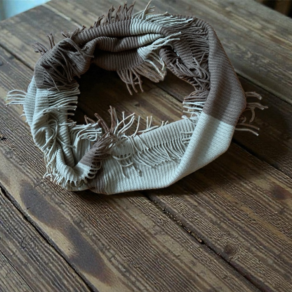 Elegant Brown and Tan Infinity Knit Scarf🧣with Fringe - Picture 6 of 6